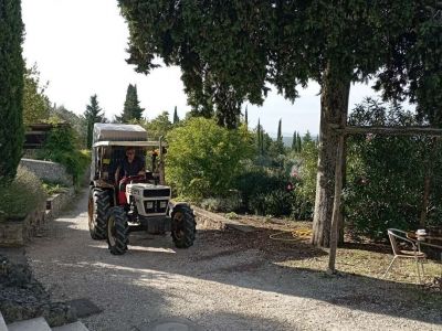 landwirtschaft trekker urlaub toskana