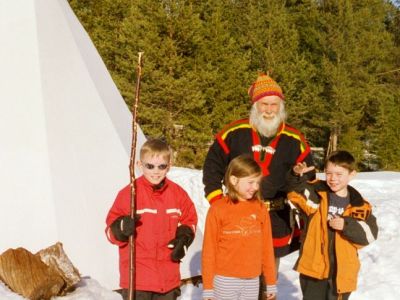 Familienreise ins Wildnisdorf.