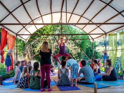 AcroYoga fr Familien in Portugal Algarve Urlaub im Sden