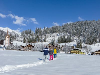 schneeschuh winterwanderung familienurlaub lesachtal