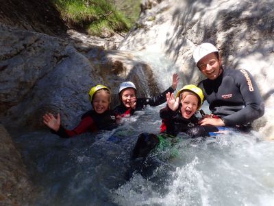 kinder canyoning tirol urlaub