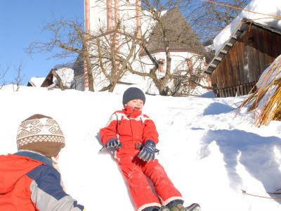 skianzug schneemann familienurlaub