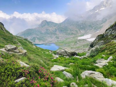 bergsee am monte rosa im aostatal