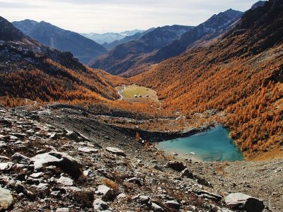 etappen wandern monte rosa gletschersee