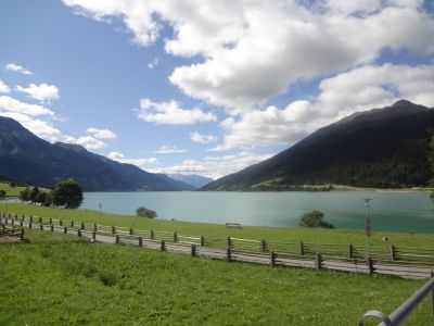 reschensee leichte wanderwege familienwanderung in sdtirol