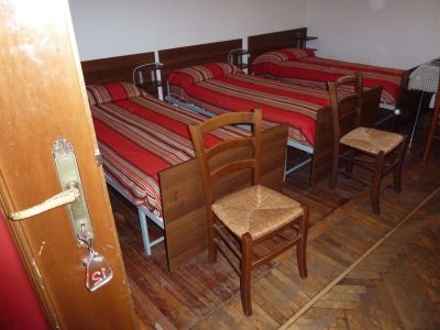 Eines der Gstezimmer im Posto Tappa in Elva whrend der Wanderreise im Valle Maira