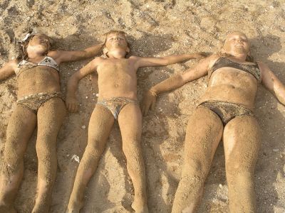 kids sandstrand korfu im sommer