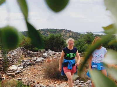 dalmatien erleben mit einer segelyacht und beim wandern