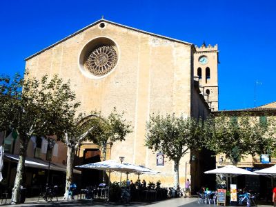 individuelles wandern mallorca soller kirche