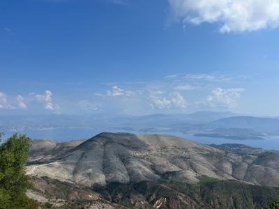 Karge Landschaft am Pantorkrator