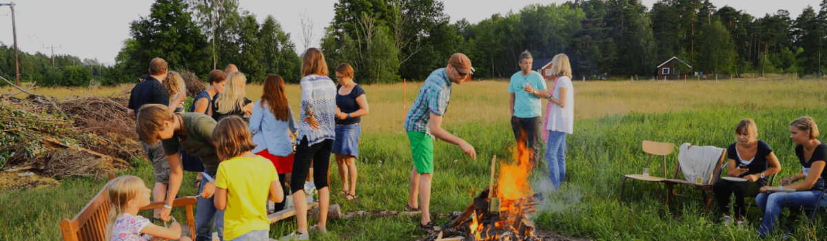 lagerfeuer an der ferienwohnung oeland schweden familie land