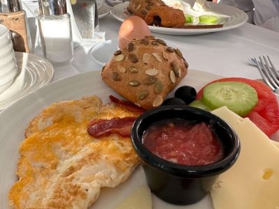 mallorca schlemmen buffet halbpension meer familie urlaub strandhotel